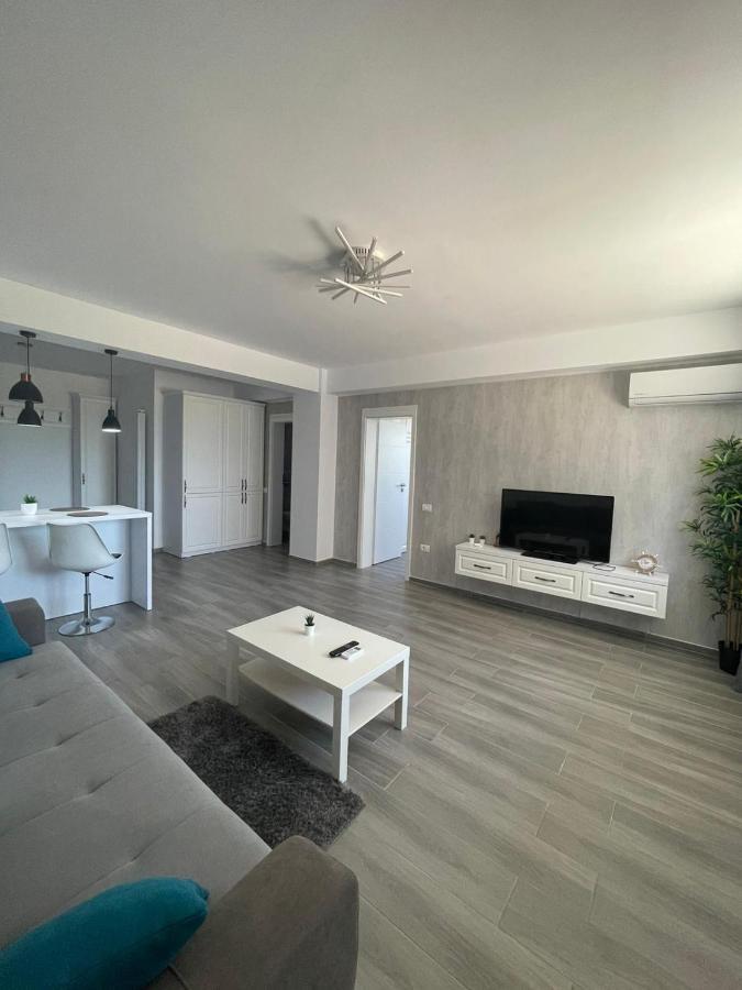 Ls Lake Apartment Mamaia Nord Năvodari Kültér fotó