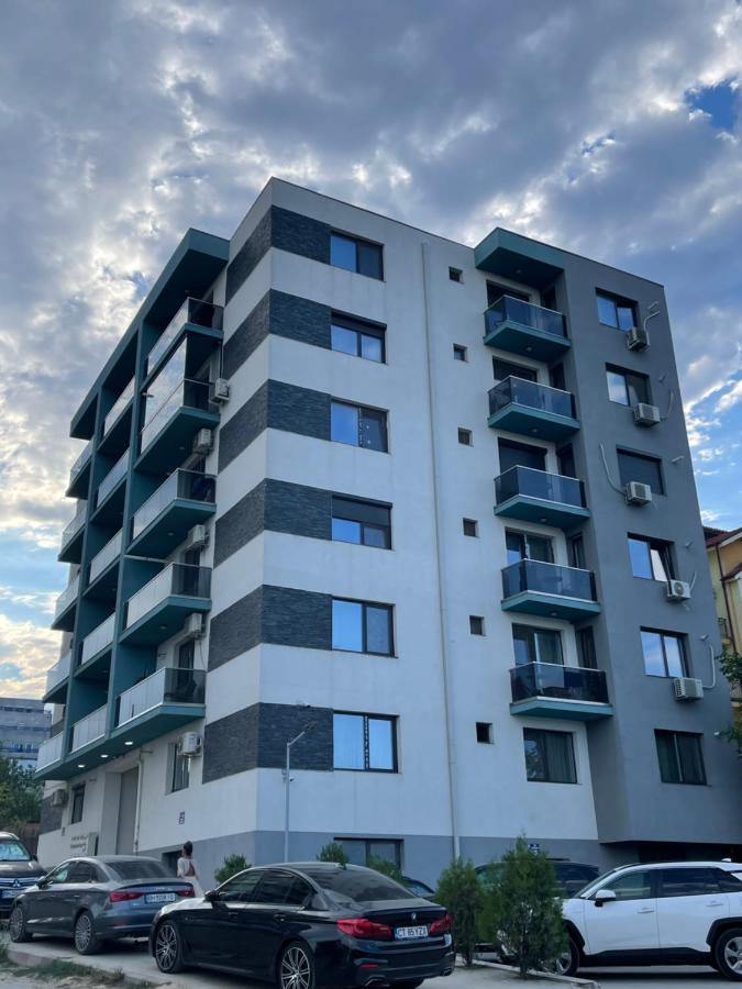 Ls Lake Apartment Mamaia Nord Năvodari Kültér fotó